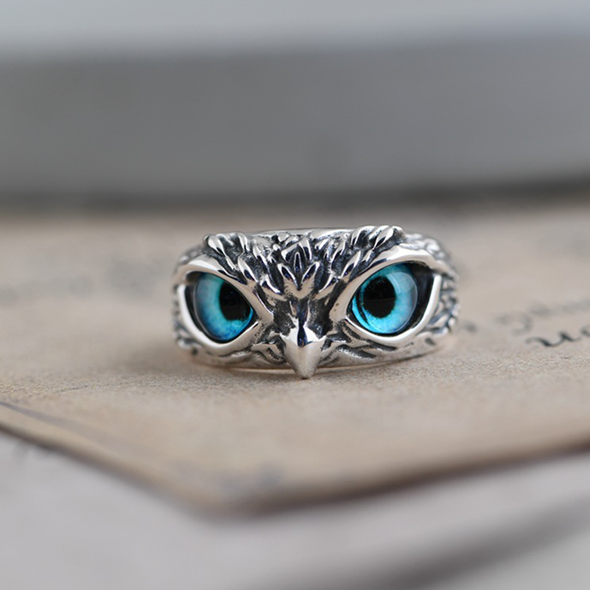 Owl eyes silver ring